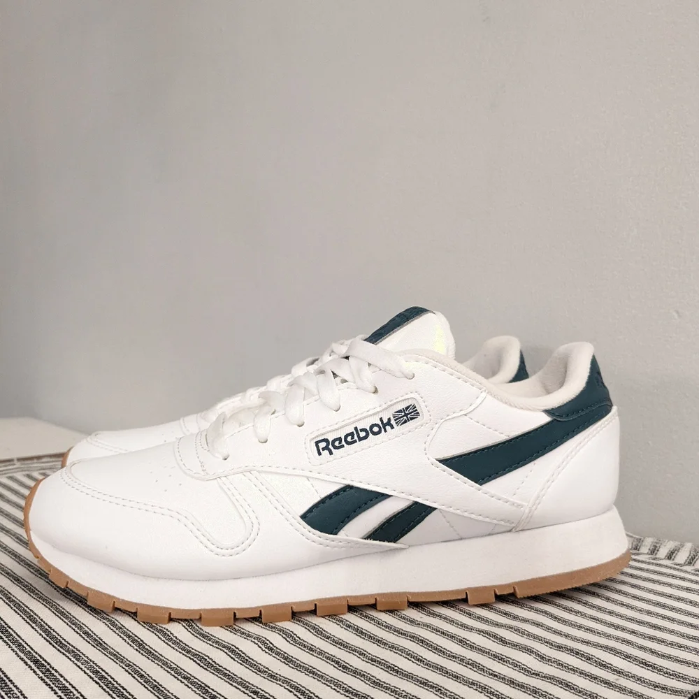 Reebok‎ Classic Leather sneakers White/green Youth 4.5